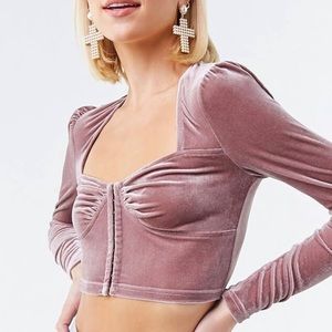 NWT velvet top ❤️